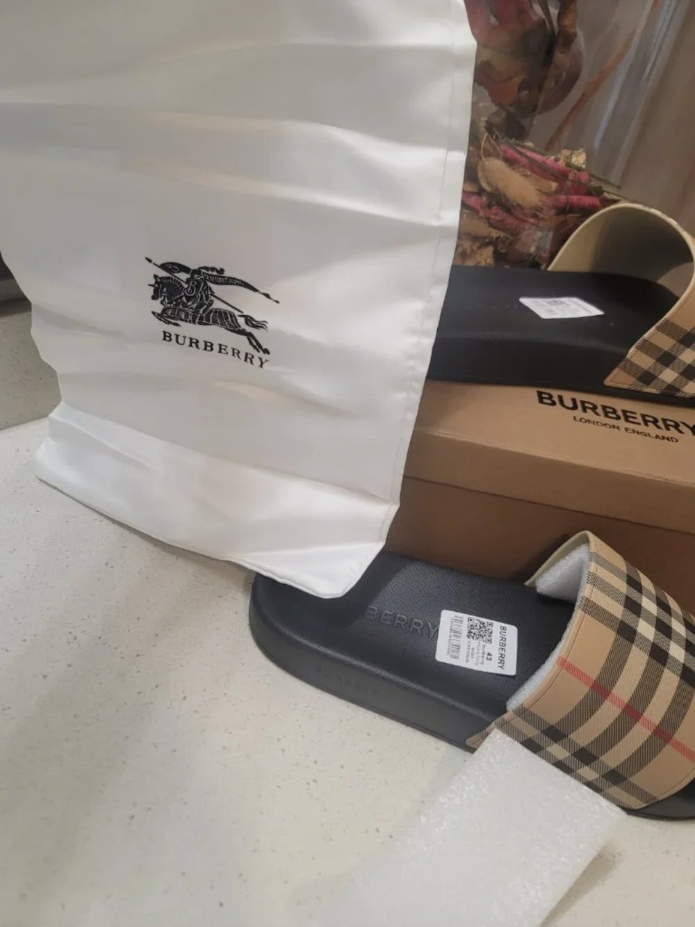 Burberry Check Logo Slide Sandals EU Sz 43 Black/Beige Leather Slip-On New NIB